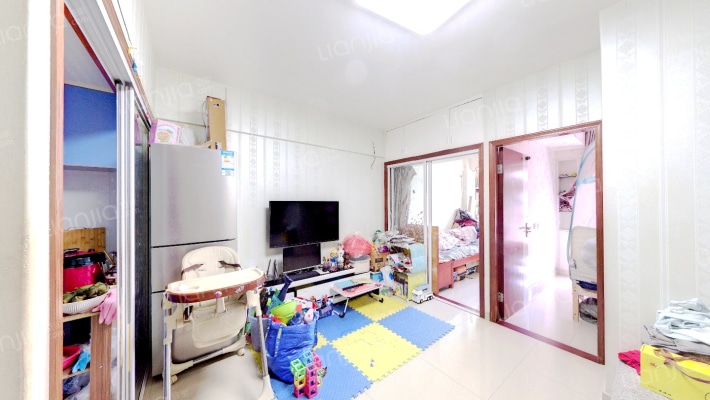 龙苑C区二手房实景图