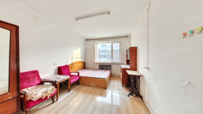 泰山小区二手房实景图