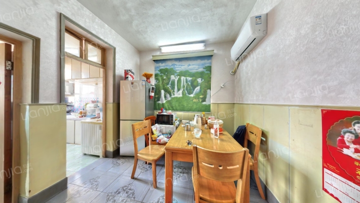 梅里三支弄小区二手房实景图