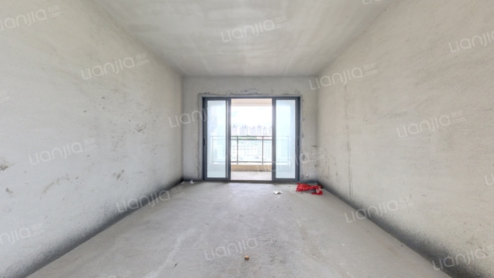 万燊花苑二手房实景图