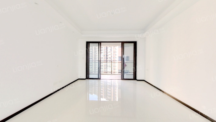 龙光玖龙湾二手房实景图