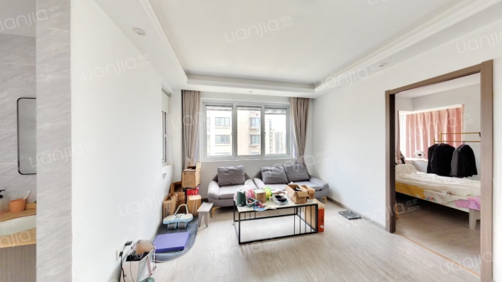 新兴岚湾一期东区二手房实景图