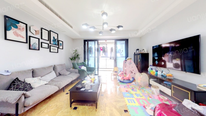 柏悦华府二手房实景图