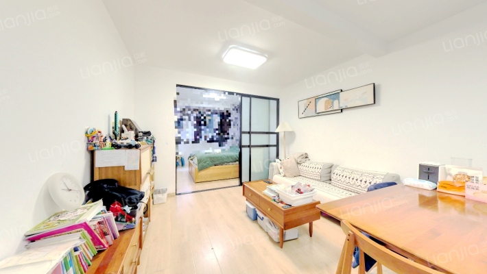 凤城六村二手房实景图