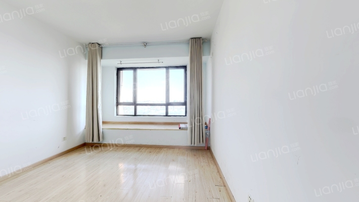 高铁都市花园和苑二手房实景图