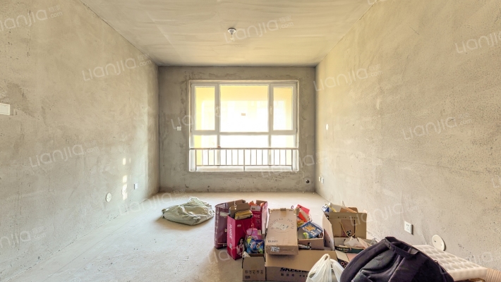 山水龙城山湖郡二手房实景图