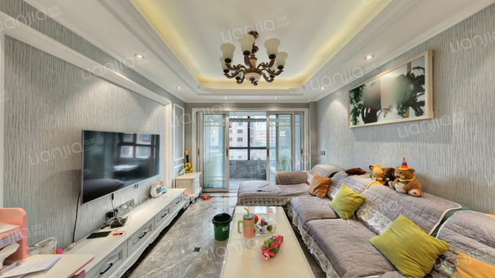 新隆华府东区二手房实景图