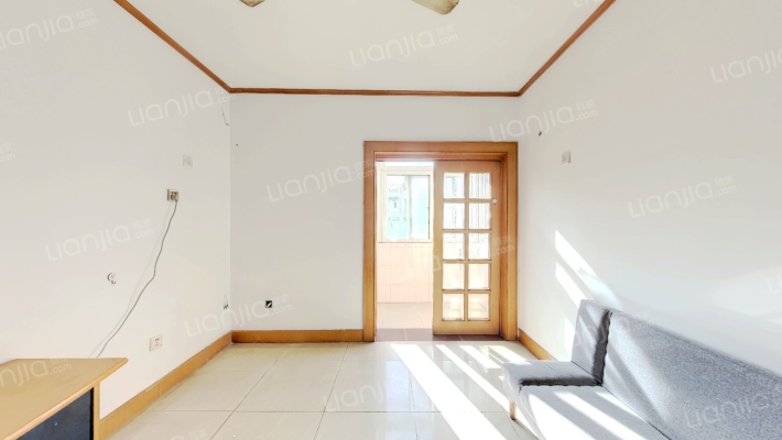 晶体管厂宿舍二手房实景图