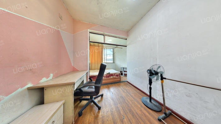 星河小区二手房实景图