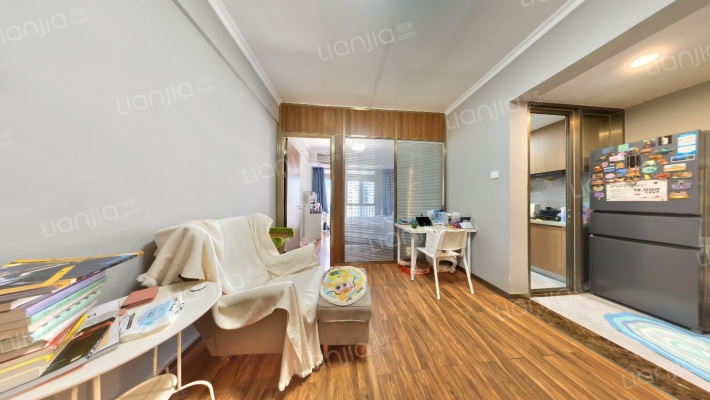 阳光华艺大厦二手房实景图