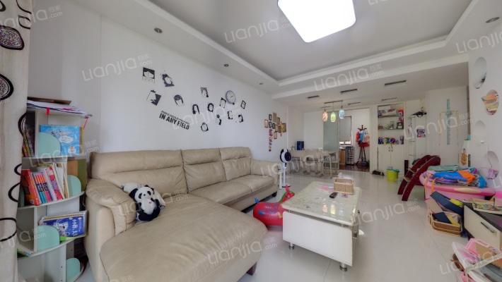 江南摩卡二手房实景图