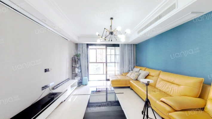 盛和花半里二手房实景图