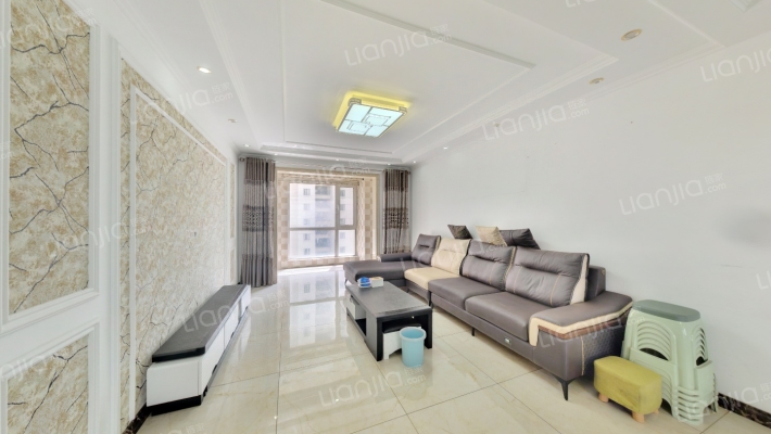 万达·江畔华城C区二手房实景图