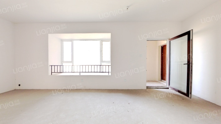 金河谷五期二手房实景图