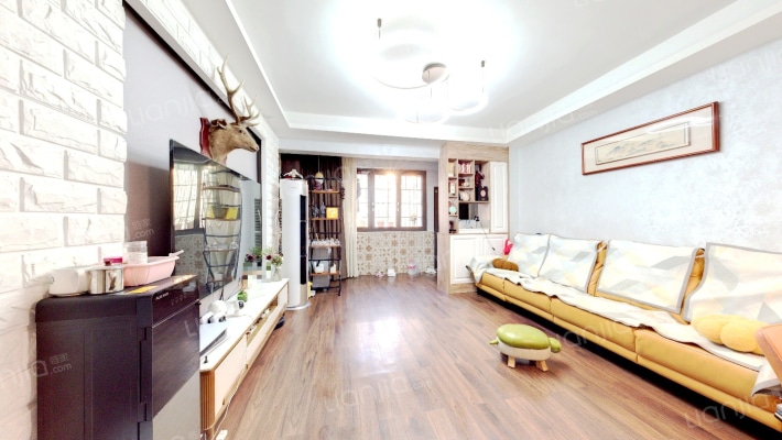 齐富路法院宿舍二手房实景图