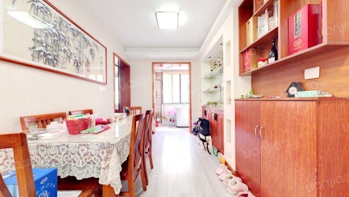 湖畔佳苑二手房实景图