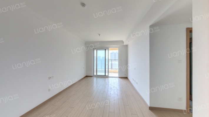 颐蓝湾花苑二手房实景图