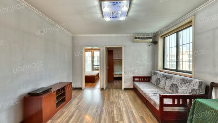 新新天第二手房实景图