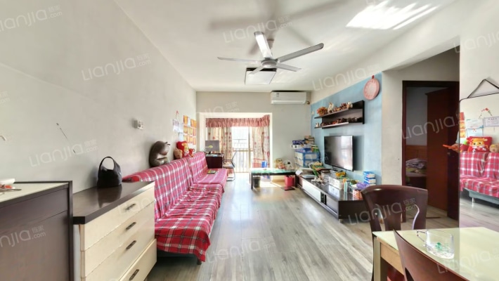 米兰公寓二手房实景图