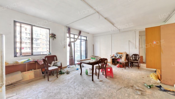 中大长江紫都二期二手房实景图