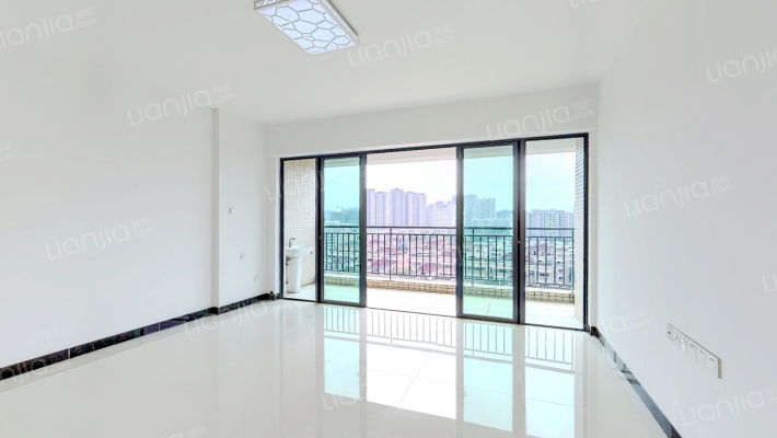 泓逸苑二手房实景图