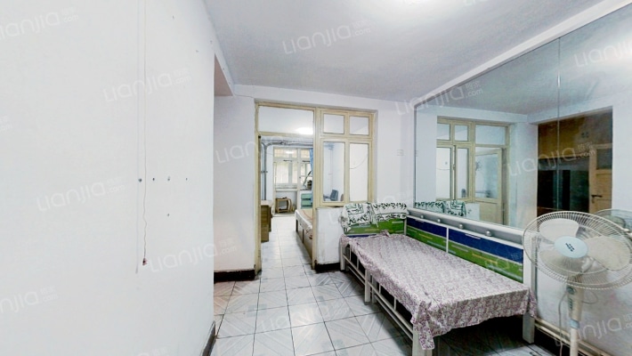 光明西里丙区二手房实景图