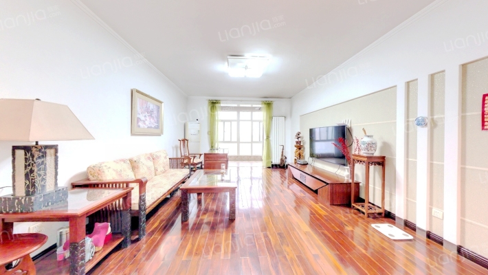 体育大厦二手房实景图