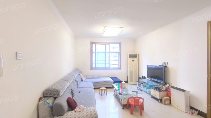 康达彩虹小区二手房实景图