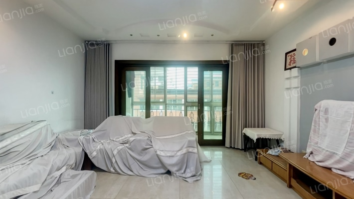 湖畔新村二手房实景图