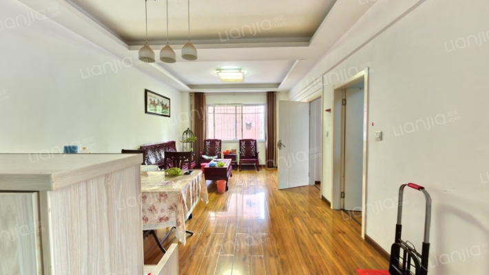 康苑社区二手房实景图