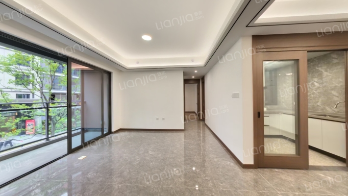 万科清水甲第莫隐二手房实景图