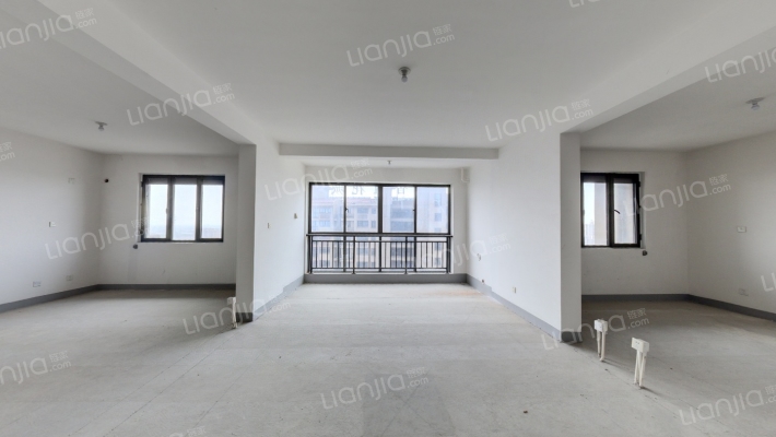 香溢花城二手房实景图