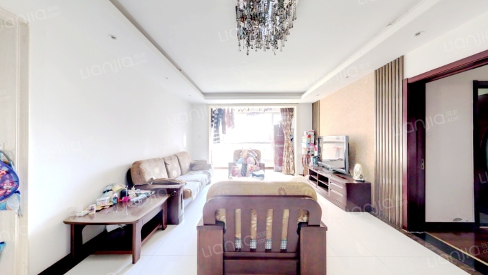 海景雅苑二手房实景图