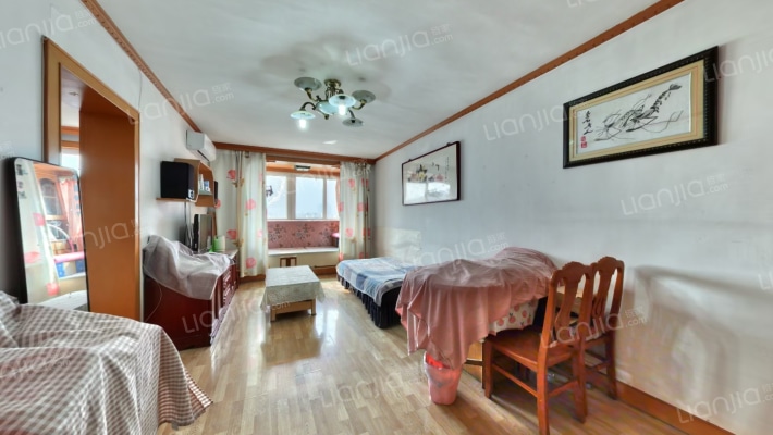 嘉兴路二手房实景图