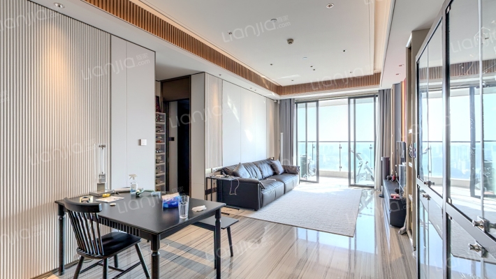 世茂天越二手房实景图