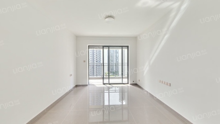 中建映湖万黛二手房实景图