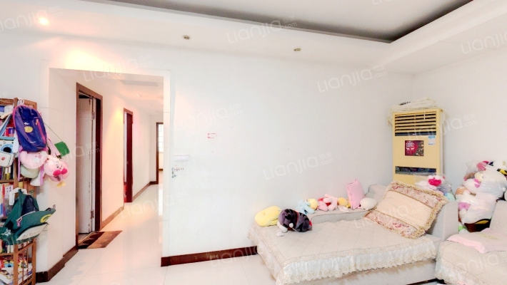 恒利家园二手房实景图