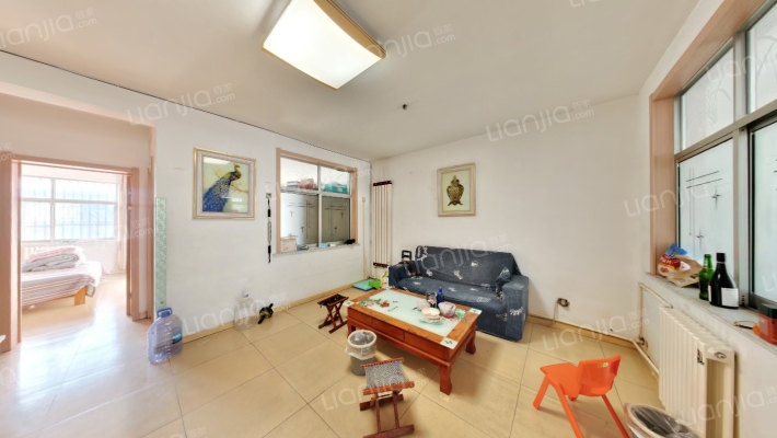 老百货小区二手房实景图