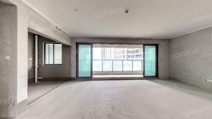 保利天汇二手房实景图