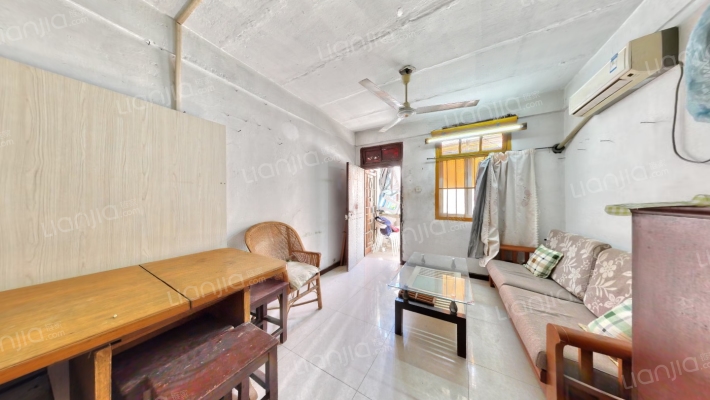 西信记里33号二手房实景图