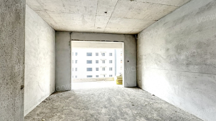 佳利华府二手房实景图