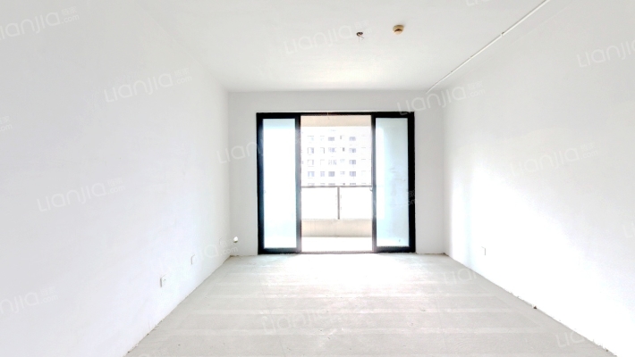 罗西住宅区十二组团二手房实景图