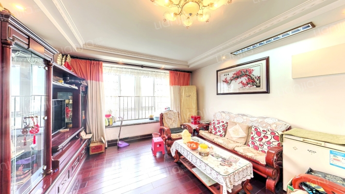 美丽嘉园二手房实景图