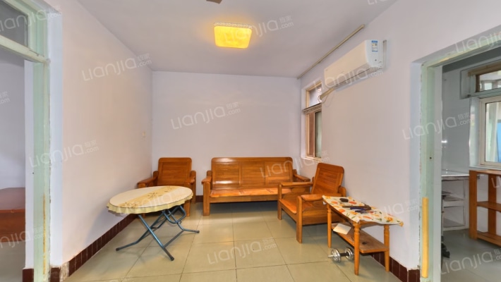 南福华街住宅小区二手房实景图