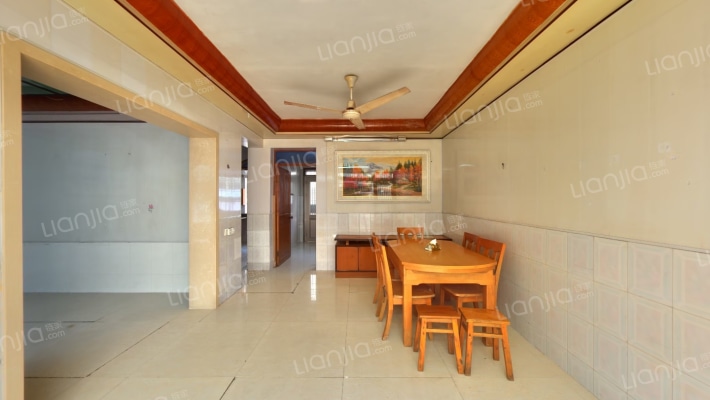 集仕港项家新村二手房实景图