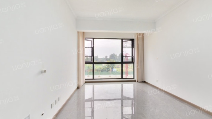 水天花月兰亭旭二手房实景图