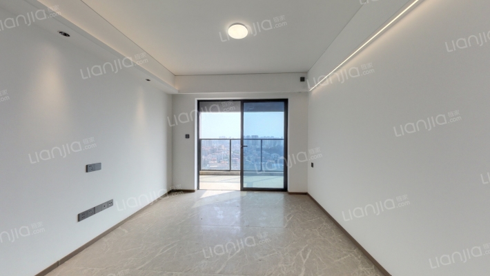 万科卓越珑远未来之光二手房实景图