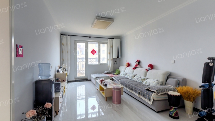 精装修拎包入住 房子满两年，旁边就是德信公园。-客厅