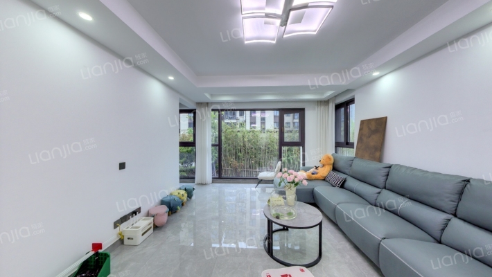 新弘华府二手房实景图