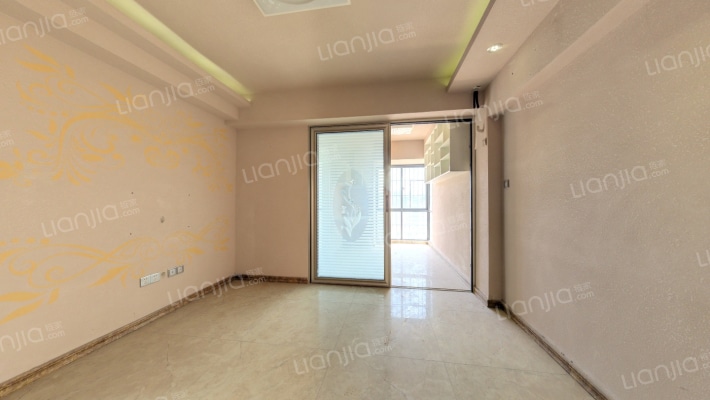 万润泰来大厦二手房实景图